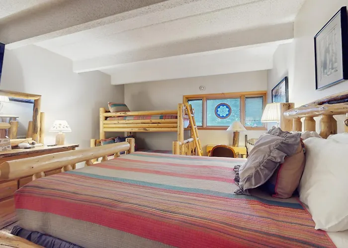 Summit House East 113